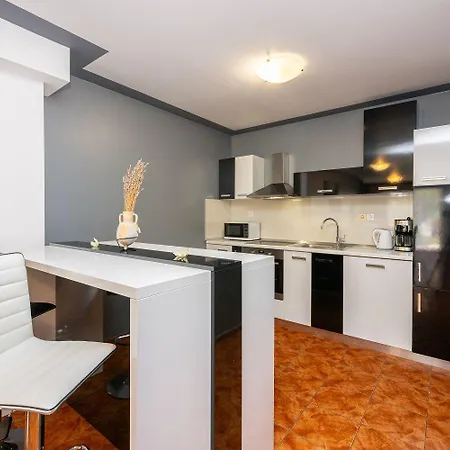 Feriehus Bezaubernde Nur 500 Meter Zum Mit Meerblick, Privatpool, Grill, Waschmaschine *