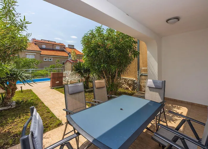 Bezaubernde Nur 500 Meter Zum Mit Meerblick, Privatpool, Grill, Waschmaschine Ferienhaus *
