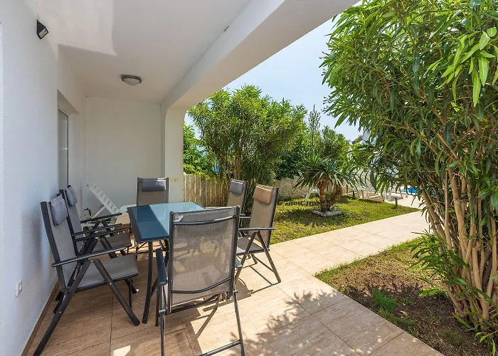 Bezaubernde Nur 500 Meter Zum Mit Meerblick, Privatpool, Grill, Waschmaschine Ferienhaus *