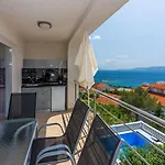 Bezaubernde Nur 500 Meter Zum Mit Meerblick, Privatpool, Grill, Waschmaschine Case de vacanță