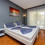 Bezaubernde Nur 500 Meter Zum Mit Meerblick, Privatpool, Grill, Waschmaschine Case de vacanță Novi Vinodolski
