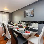 Bezaubernde Nur 500 Meter Zum Mit Meerblick, Privatpool, Grill, Waschmaschine Case de vacanță Novi Vinodolski