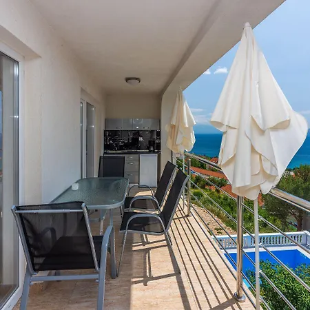 Prázdninový dům Bezaubernde Nur 500 Meter Zum Mit Meerblick, Privatpool, Grill, Waschmaschine Novi Vinodolski