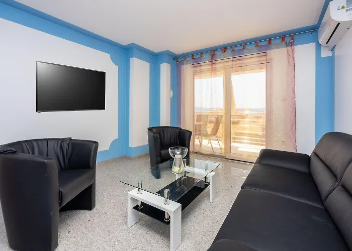 Prázdninový dům Bezaubernde Nur 500 Meter Zum Mit Meerblick, Privatpool, Grill, Waschmaschine Novi Vinodolski